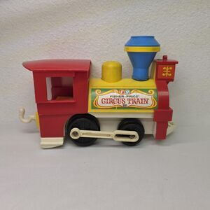 Vintage Kids Fisher Price 1973 little people circus train engine toy baby